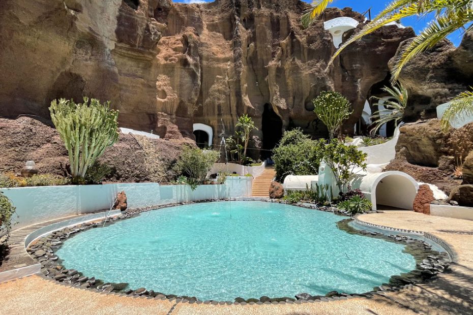 Brunnen im Eingangsbereich des Lagomar Museum auf Lanzarote. Foto: Niklas Brose