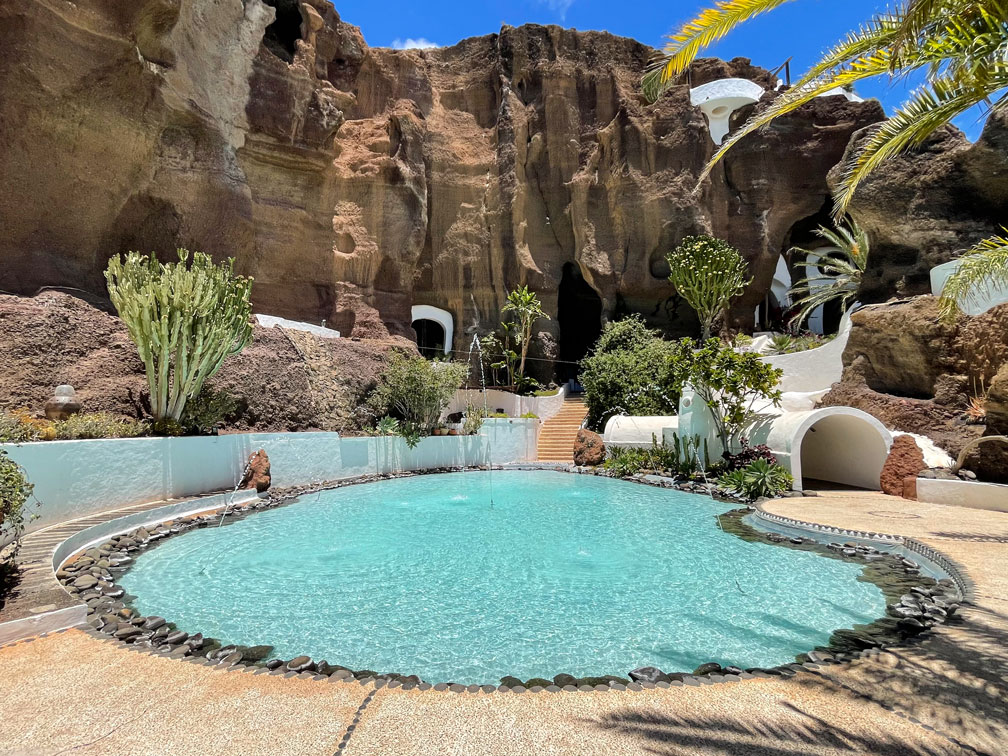 Brunnen im Eingangsbereich des Lagomar Museum auf Lanzarote. Foto: Niklas Brose